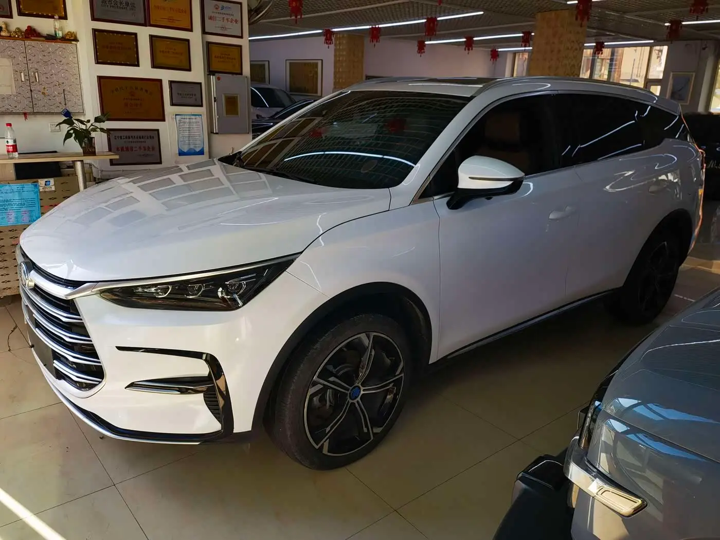 BYD Tang New Energy 2022 — Photo 1/12