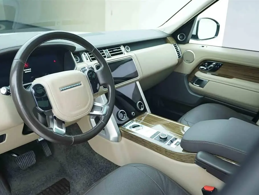 Land Rover Range Rover 2020 — Photo 9/20
