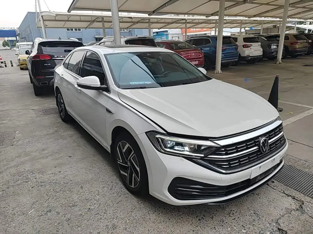 Volkswagen Sagitar 2023 — Photo 4/20