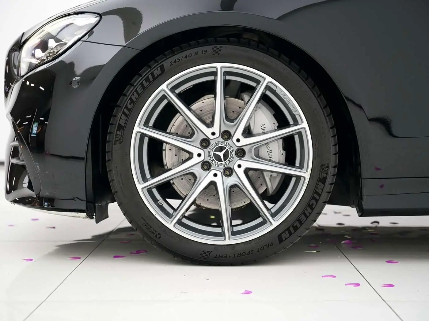 Mercedes-Benz E-Class 2021 — Фото 18/20