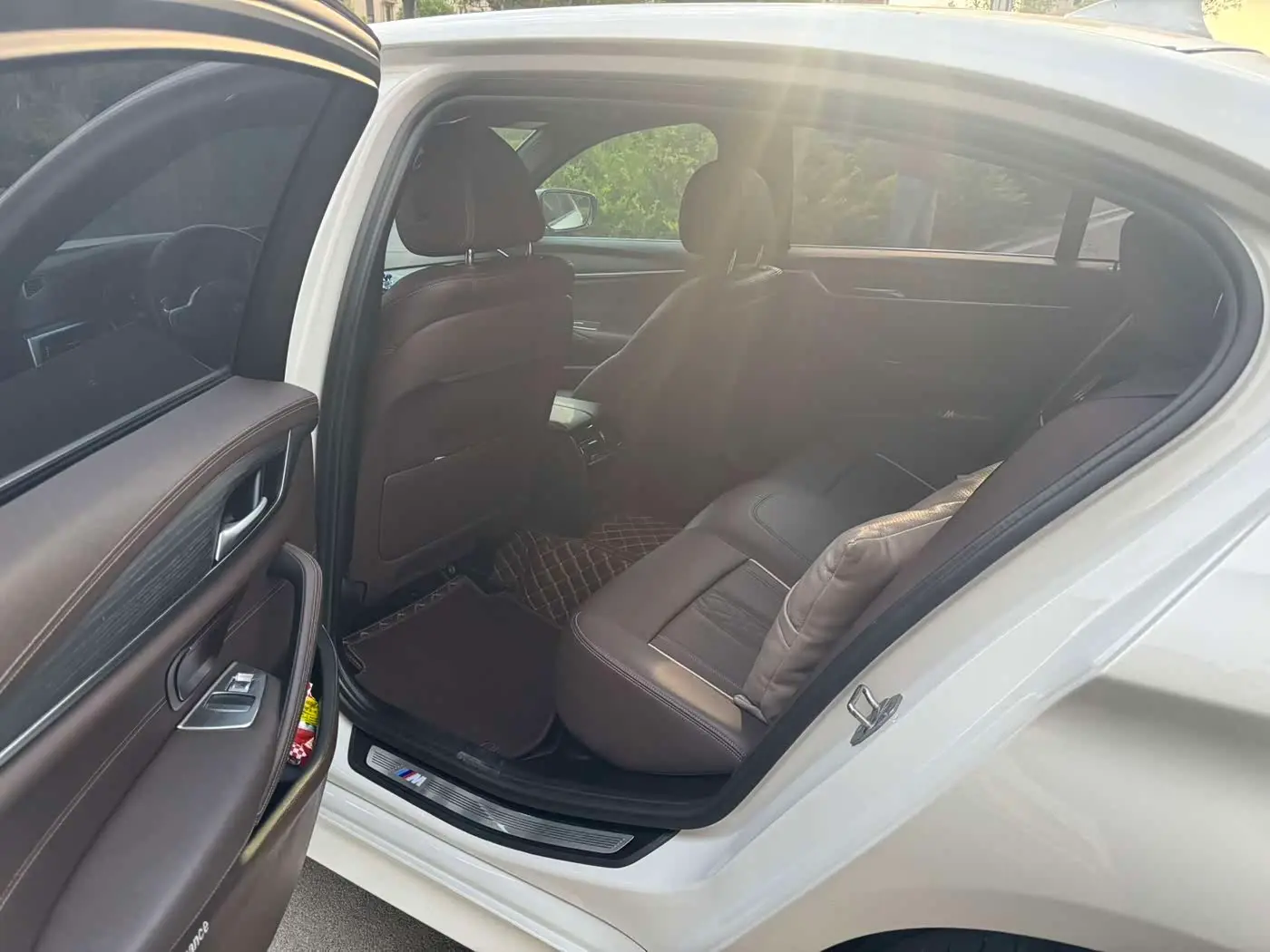 BMW 5 Series 2021 — Photo 7/10