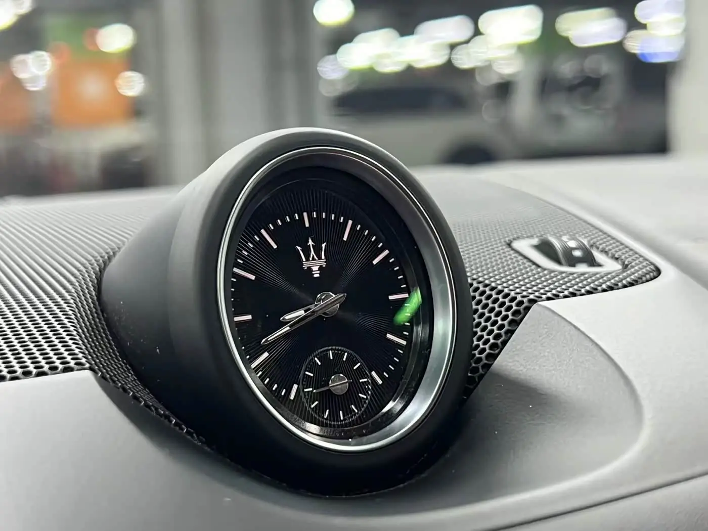 Maserati Levante 2016 — ფოტო 16/20