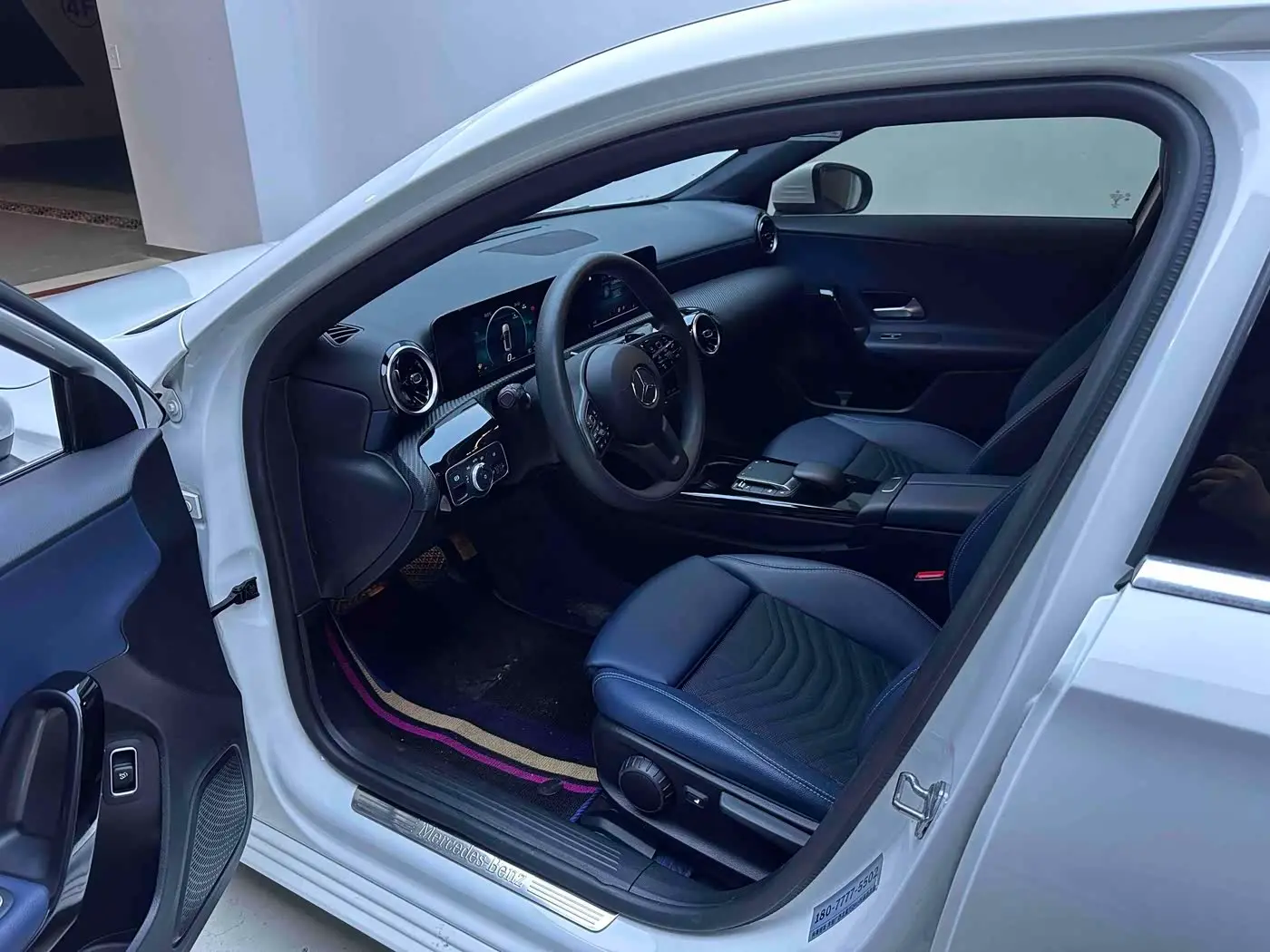 Mercedes-Benz A-Class 2023 — Photo 9/20