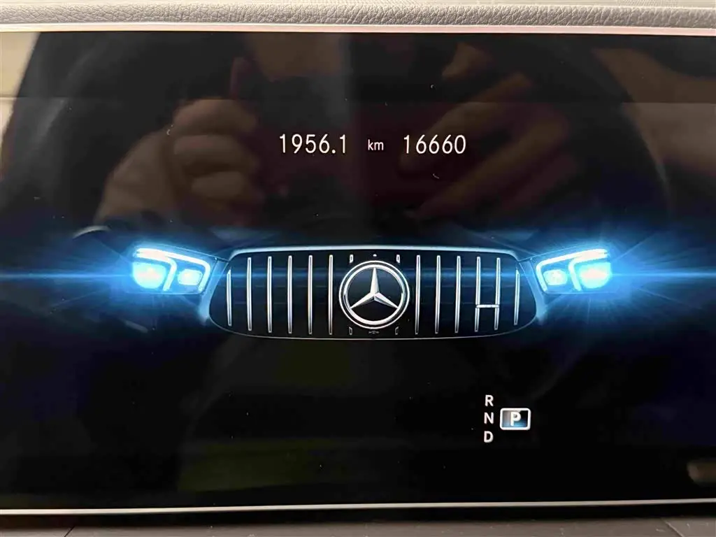 Mercedes-Benz GLE AMG 2023 — Фото 10/20