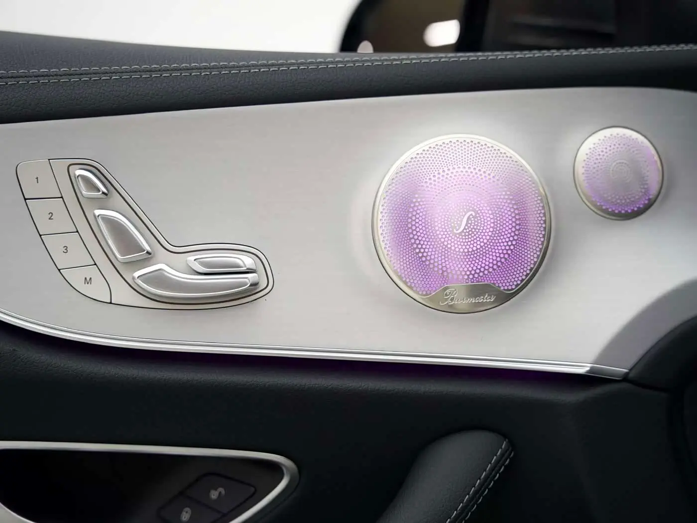 Mercedes-Benz E-Class 2021 — Фото 11/20