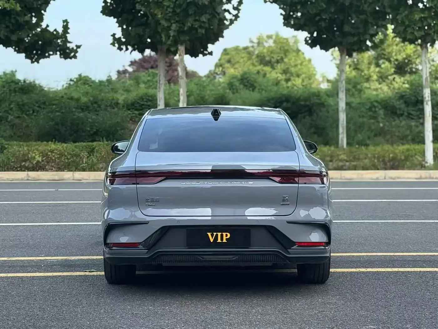 BYD Han 2025 — Şəkil 8/9