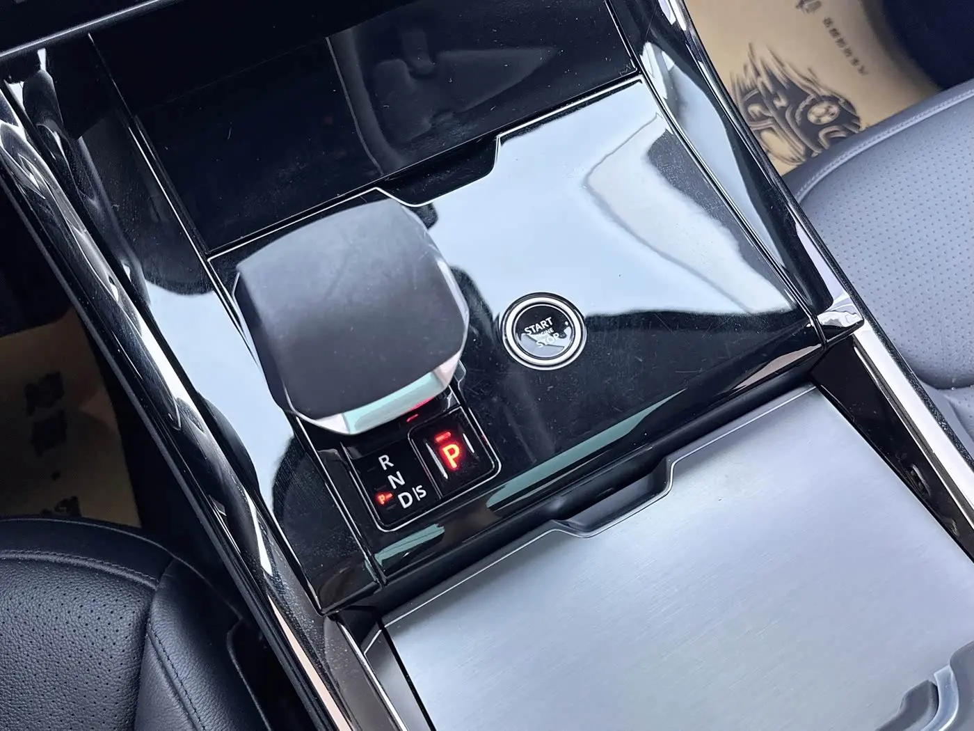 Land Rover Range Rover Sport 2024 — Photo 15/20