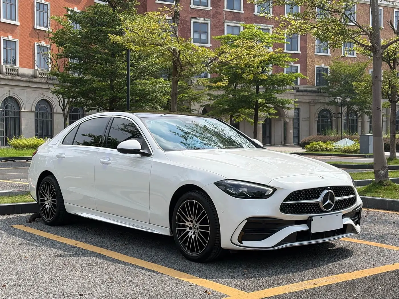 Mercedes-Benz C-Class 2024 — Photo 3/20