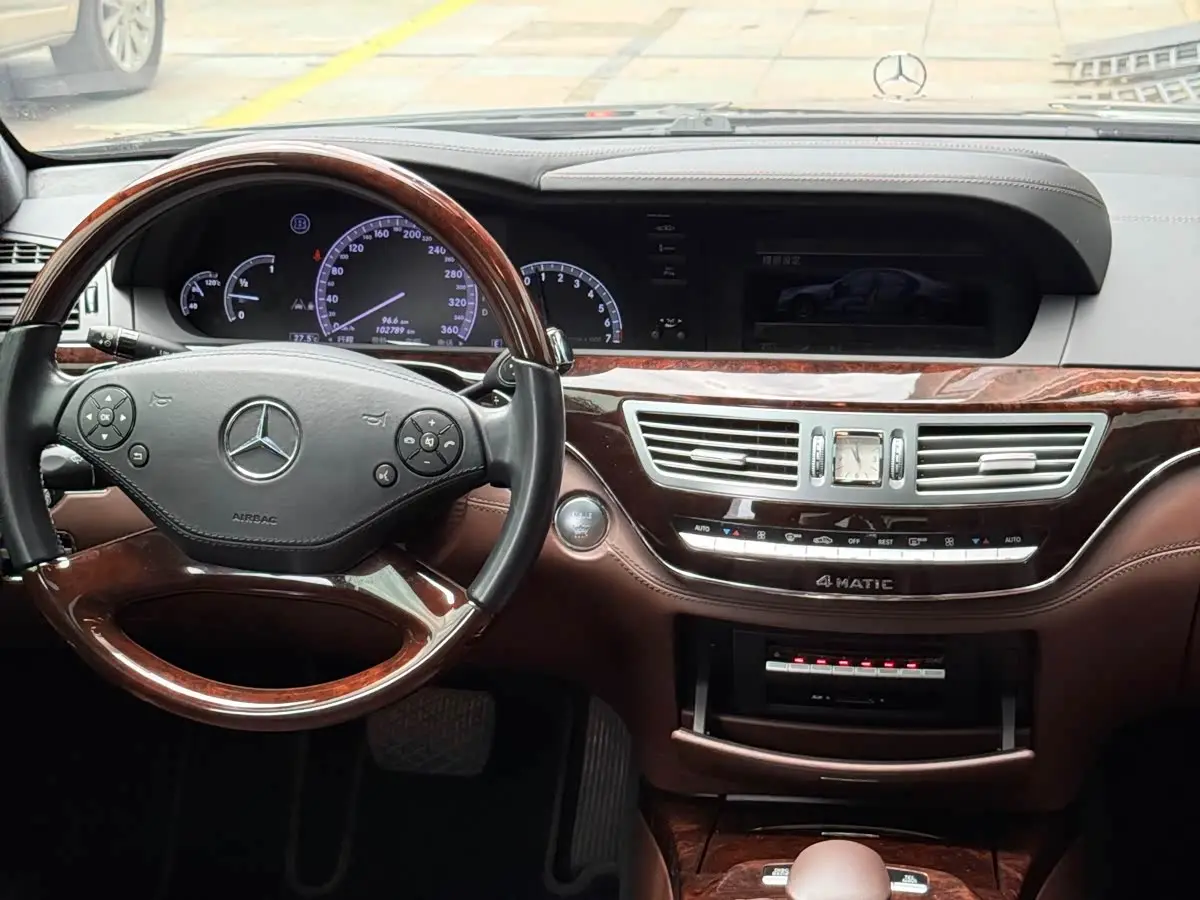 Brabus S-Class 2017 — Фото 11/20