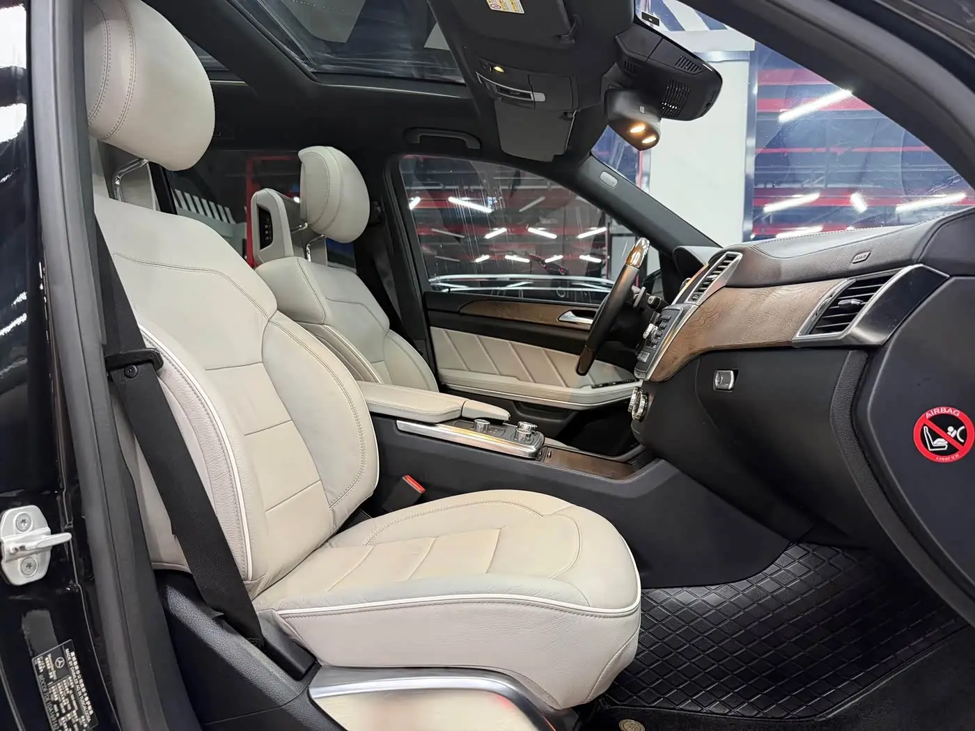 Mercedes-Benz GL-Class 2013 — Photo 16/20