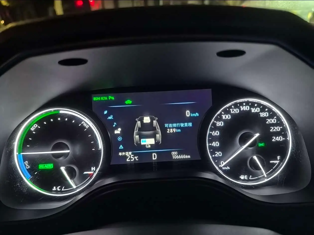 Toyota Avalon 2019 — Photo 10/20