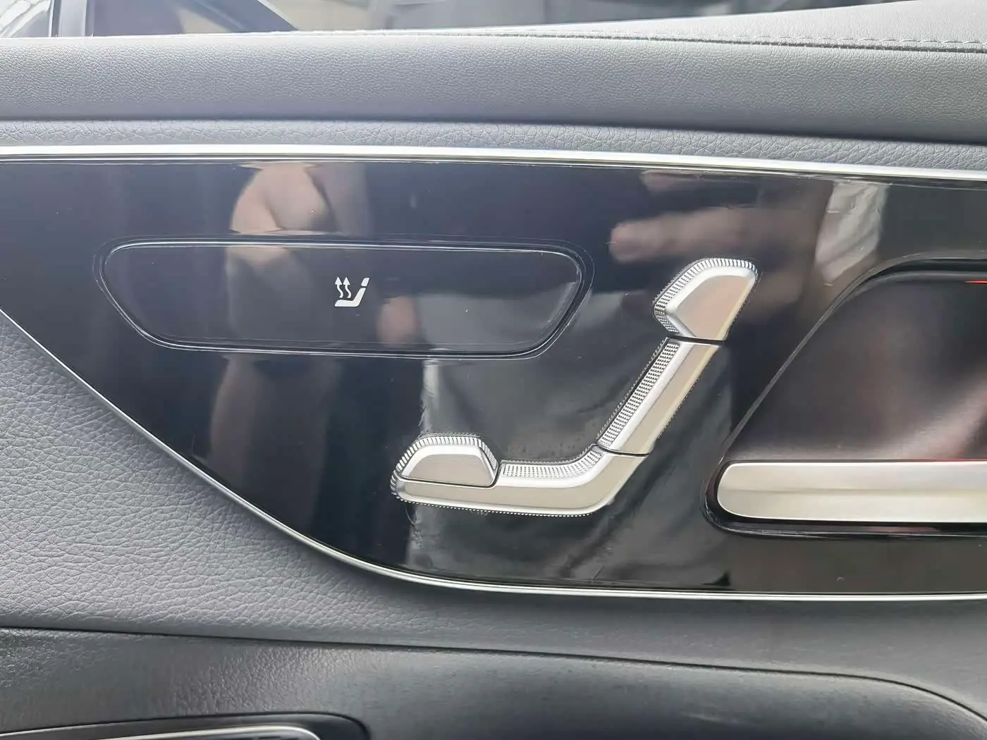 Mercedes-Benz GLC 2023 — Şəkil 16/19