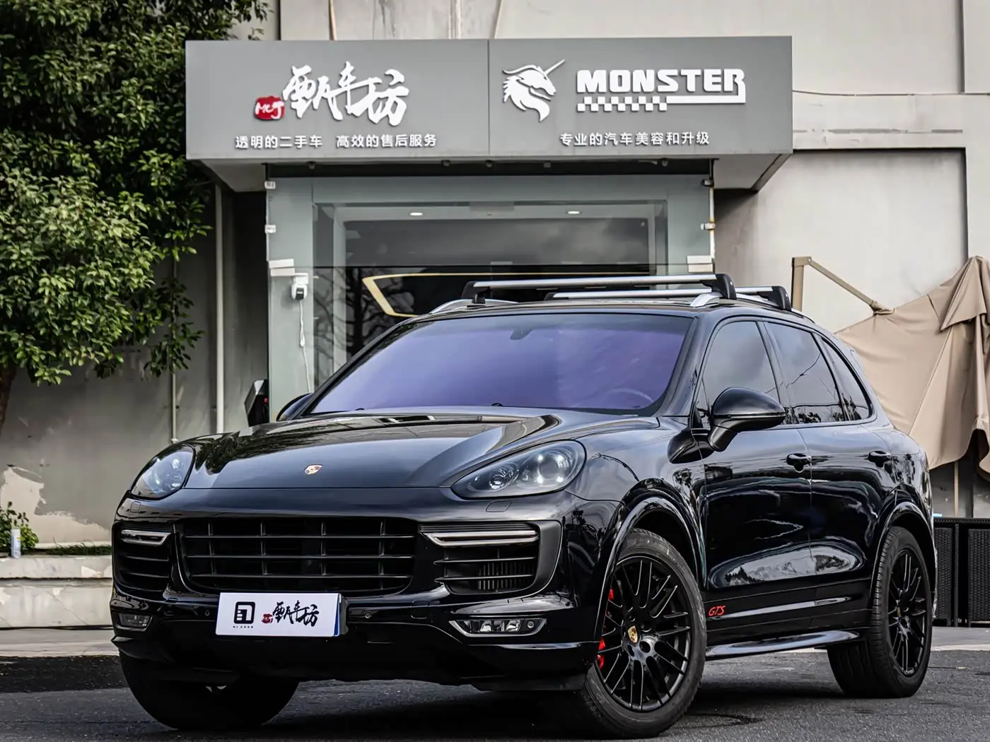 Porsche Cayenne 2016 — Фото 1/20