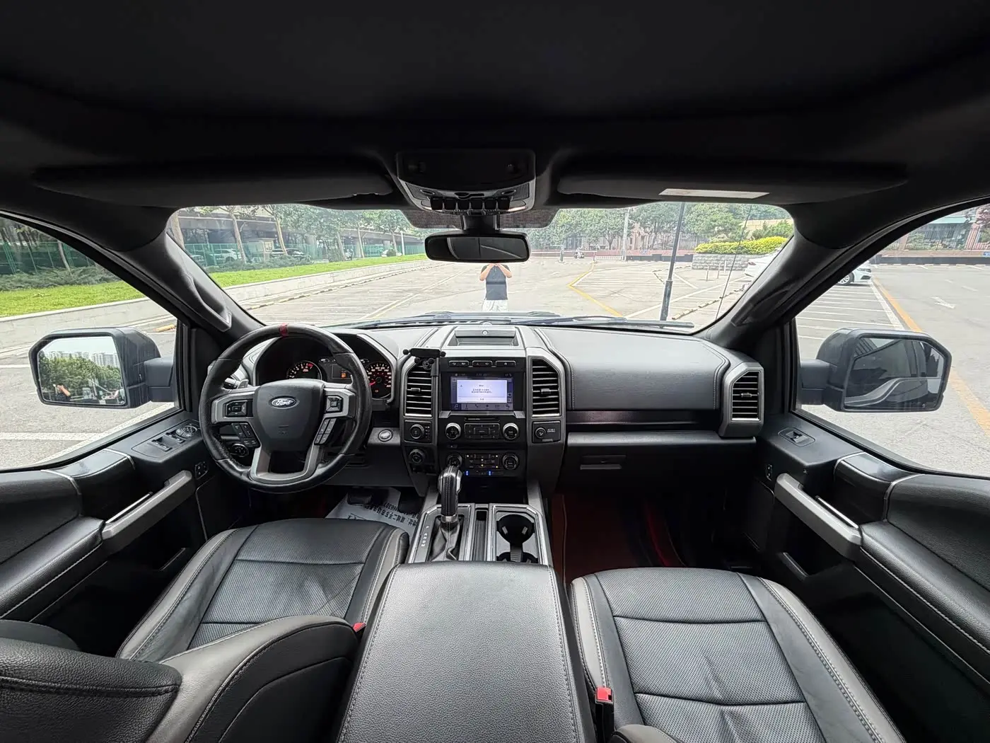 Ford F-150 Raptor 2018 — Photo 11/16