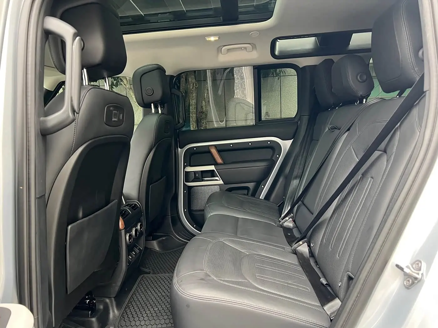 Land Rover Defender 2022 — Şəkil 6/16