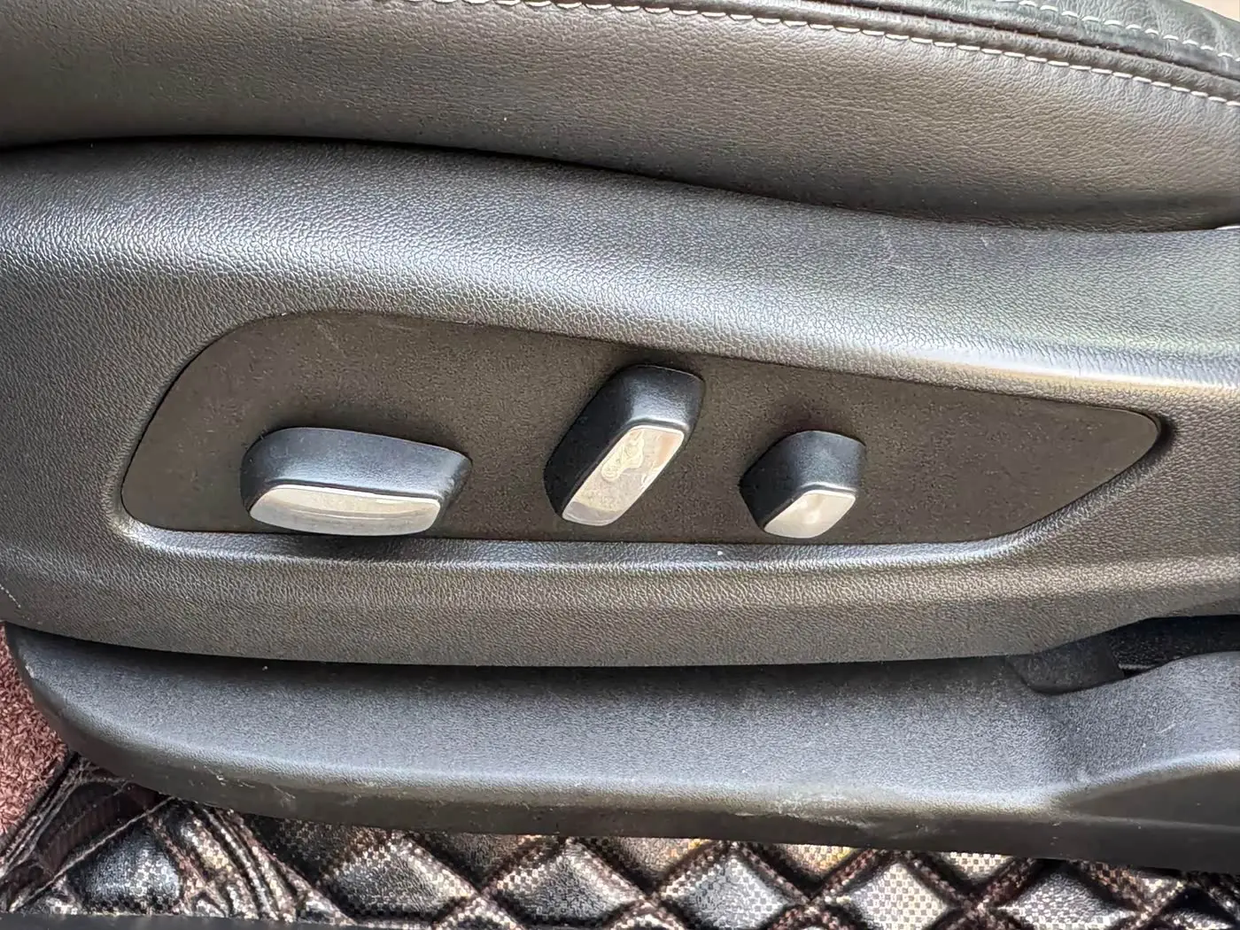 Cadillac XT6 2020 — Photo 18/20