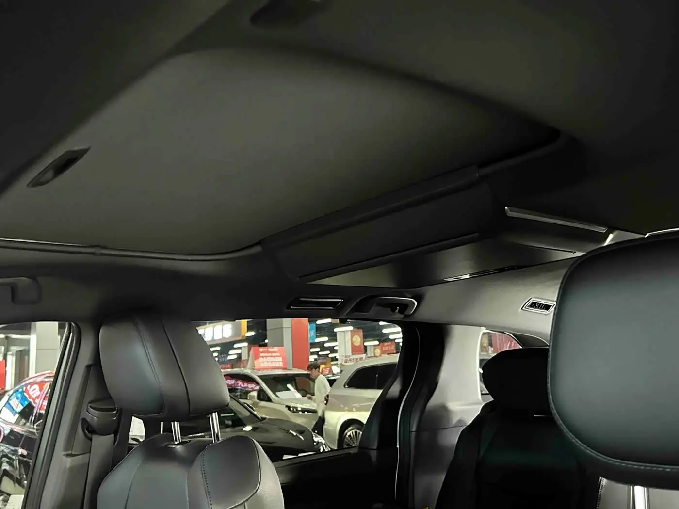 Toyota Sienna 2023 — Photo 9/20