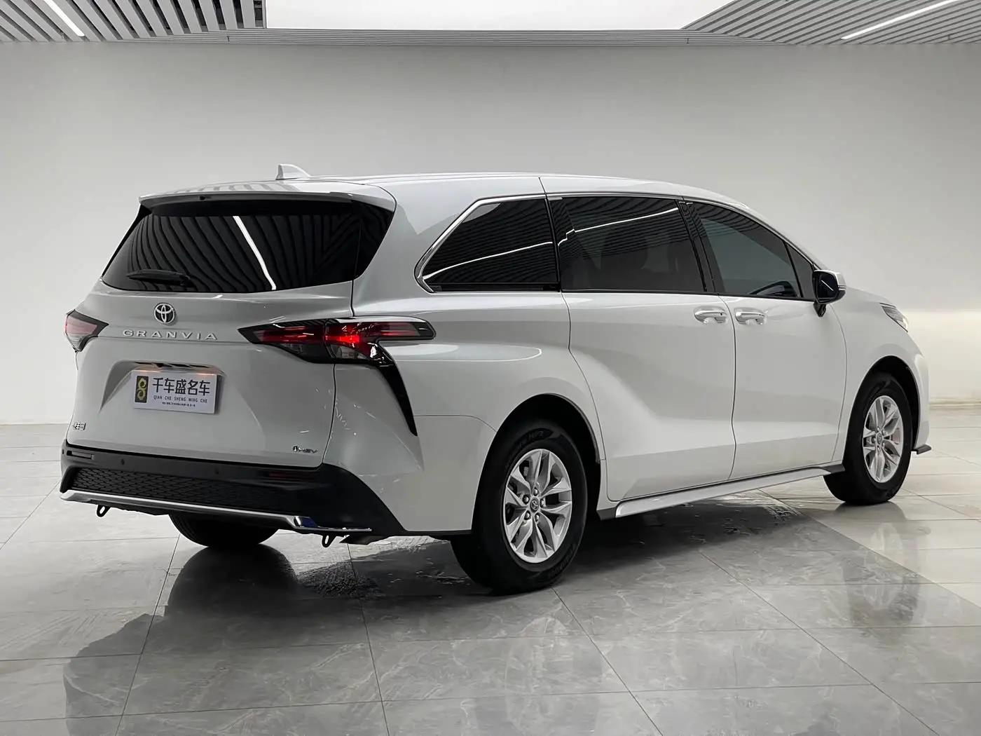 Toyota Granvia 2025 — Photo 6/20