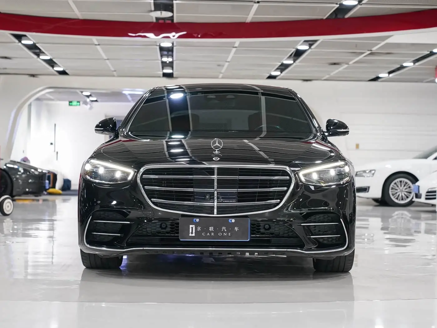 Mercedes-Benz S-Class 2023 — Photo 2/20