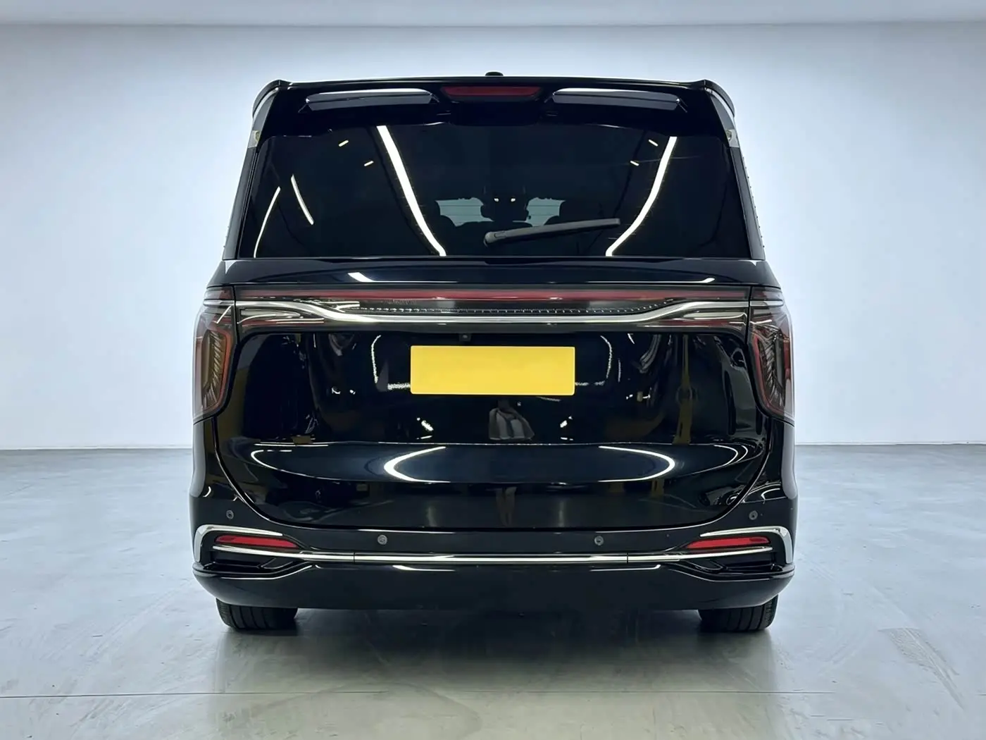 Hongqi HQ9 2022 — ფოტო 5/18