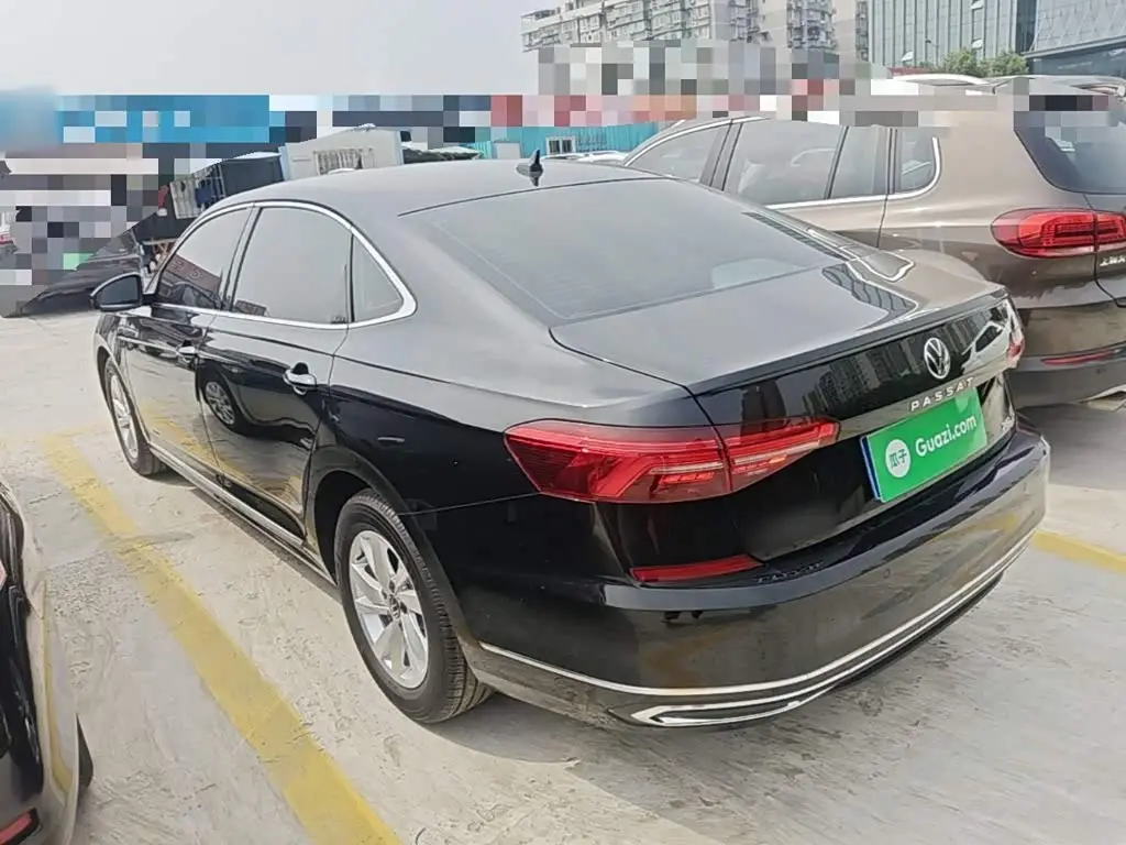 Volkswagen Passat 2021 — Photo 5/20