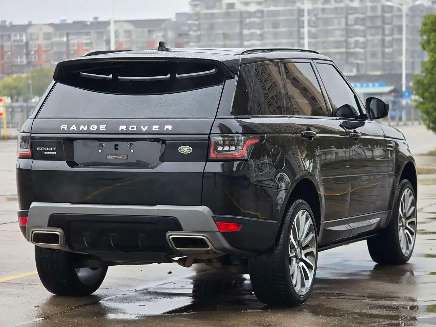 Land Rover Range Rover Sport 2019 — Photo 14/16