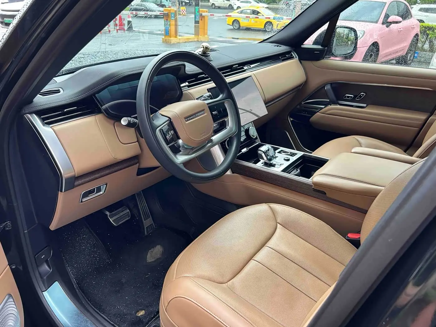 Land Rover Range Rover 2023 — Фото 2/15