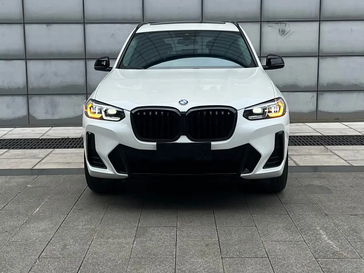 BMW X3 2022 — Photo 4/11