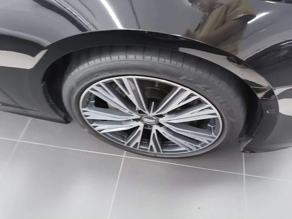 Audi A6L 2021 — Photo 14/20