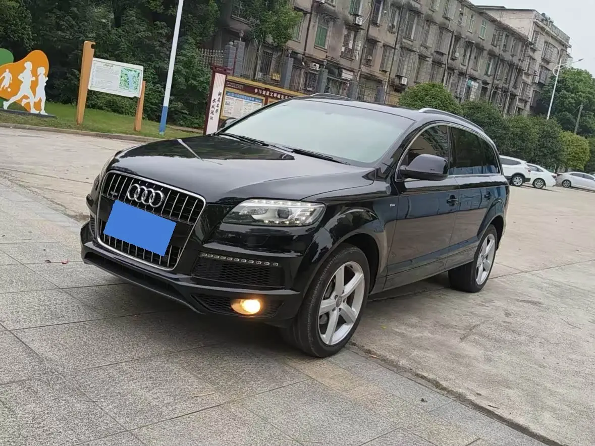 Audi Q7 2014 — ფოტო 1/10