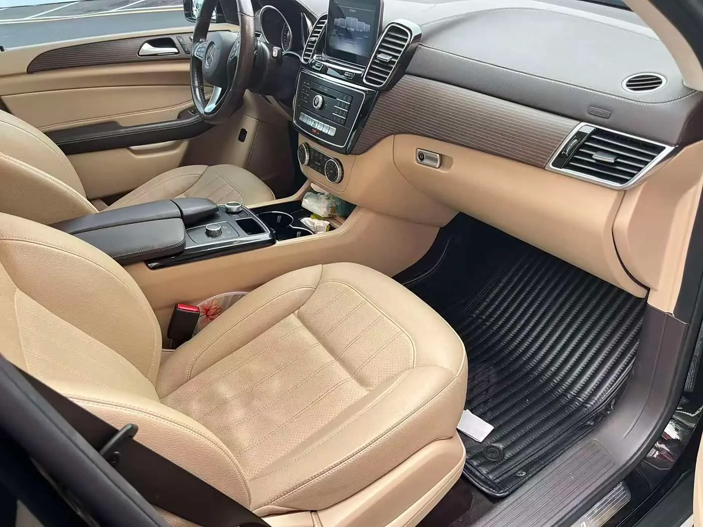 Mercedes-Benz GLE 2018 — Фото 9/12