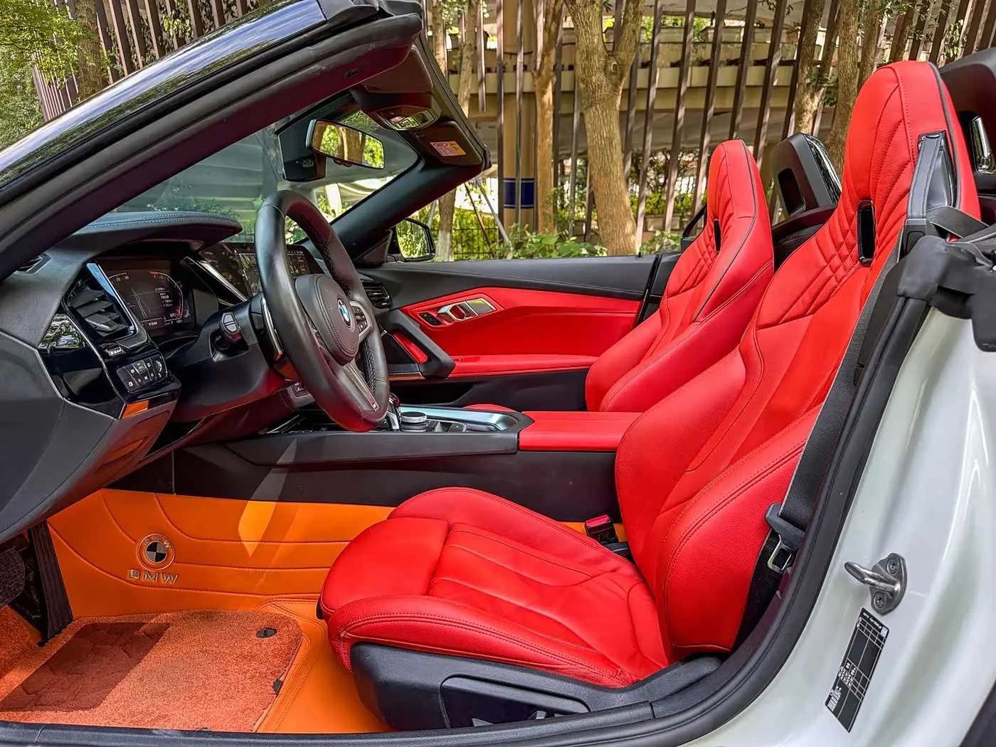BMW Z4 2023 — Photo 13/15