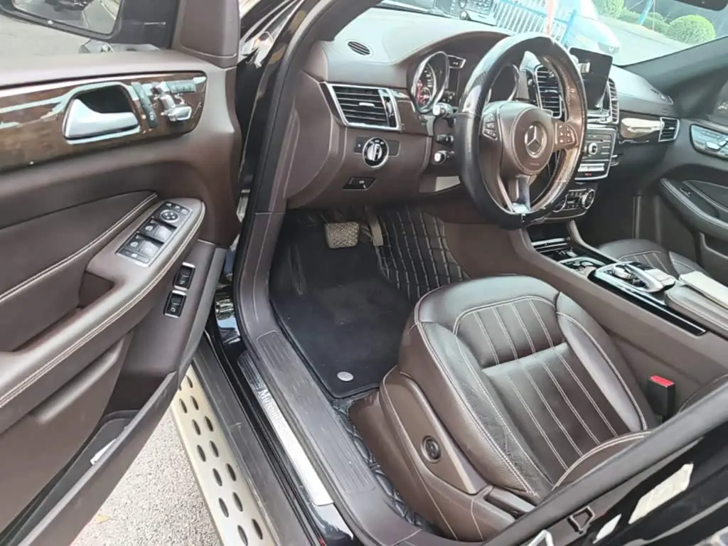 Mercedes-Benz GLS 2018 — Фото 16/20
