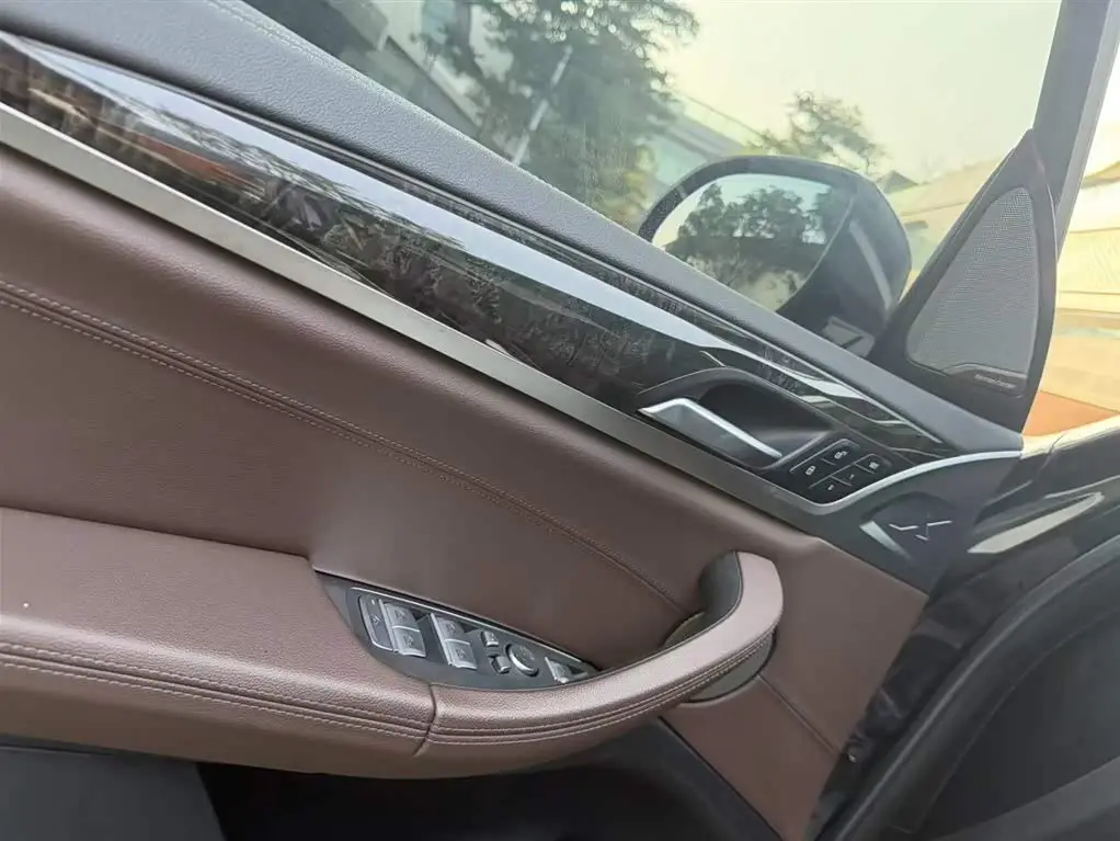 BMW X3 2021 — Photo 6/18