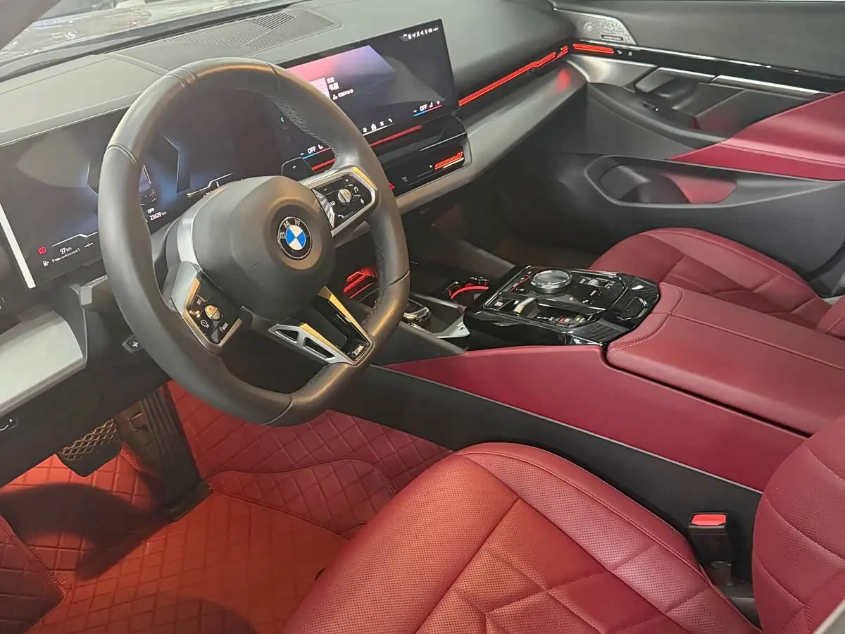 BMW 5 Series 2024 — Photo 4/7