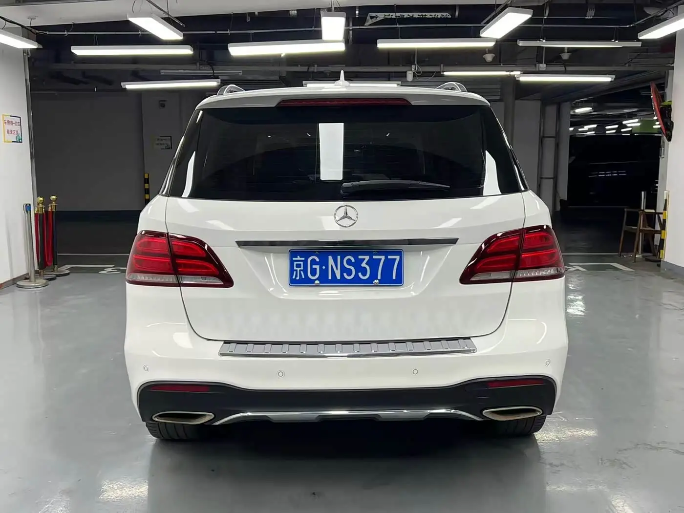 Mercedes-Benz GLE 2016 — Photo 5/15