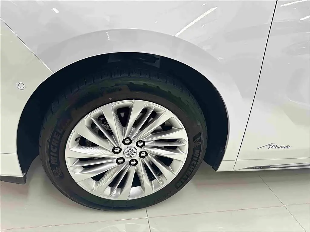 Buick Century 2024 — Photo 4/19