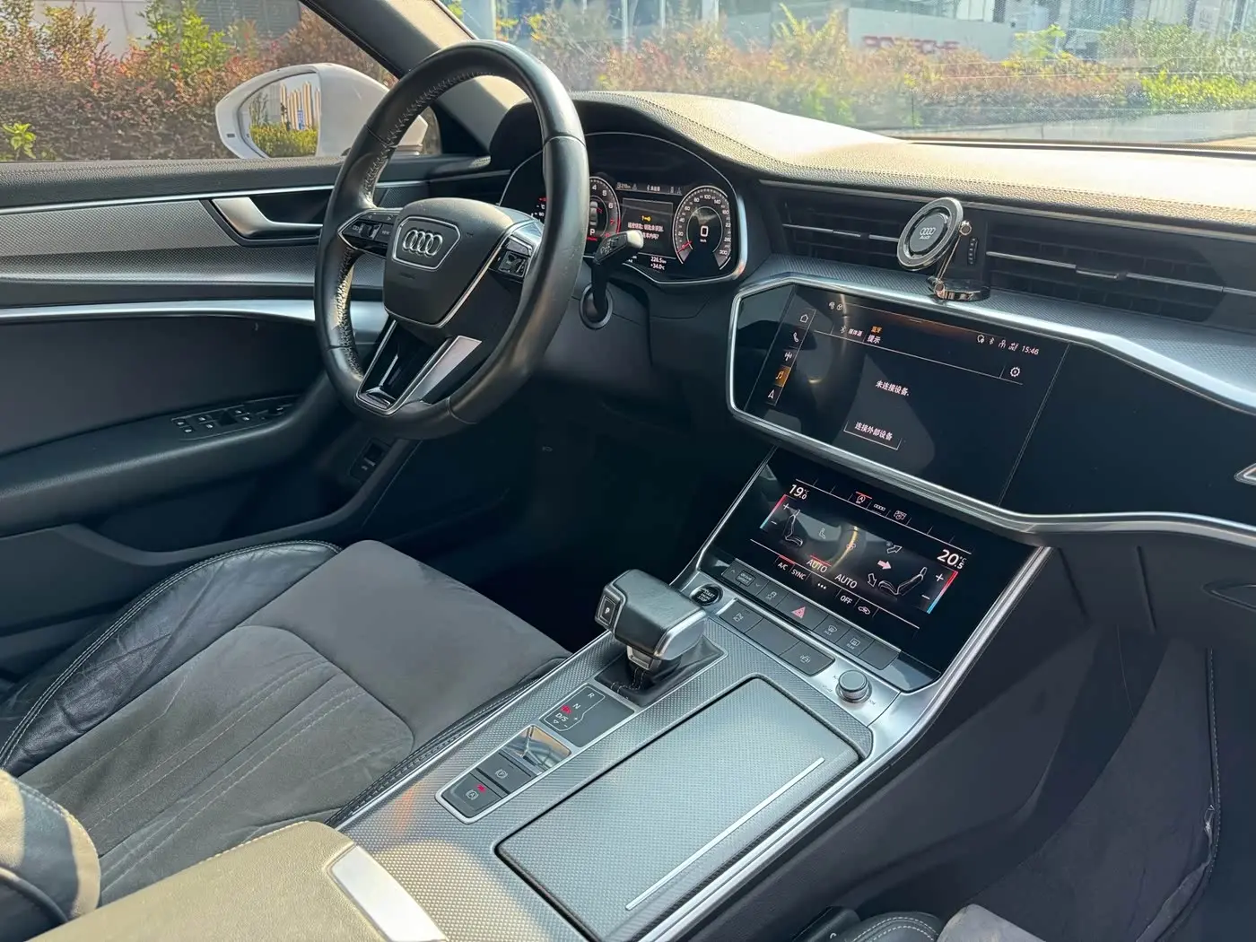 Audi A6L 2021 — Photo 15/15