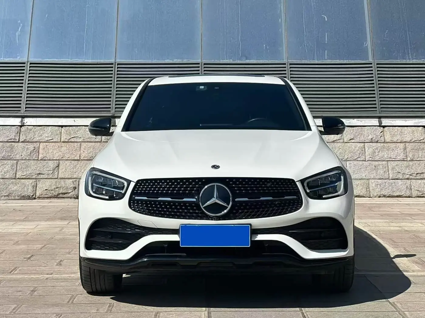 Mercedes-Benz GLC Coupe 2022 — Фото 2/9