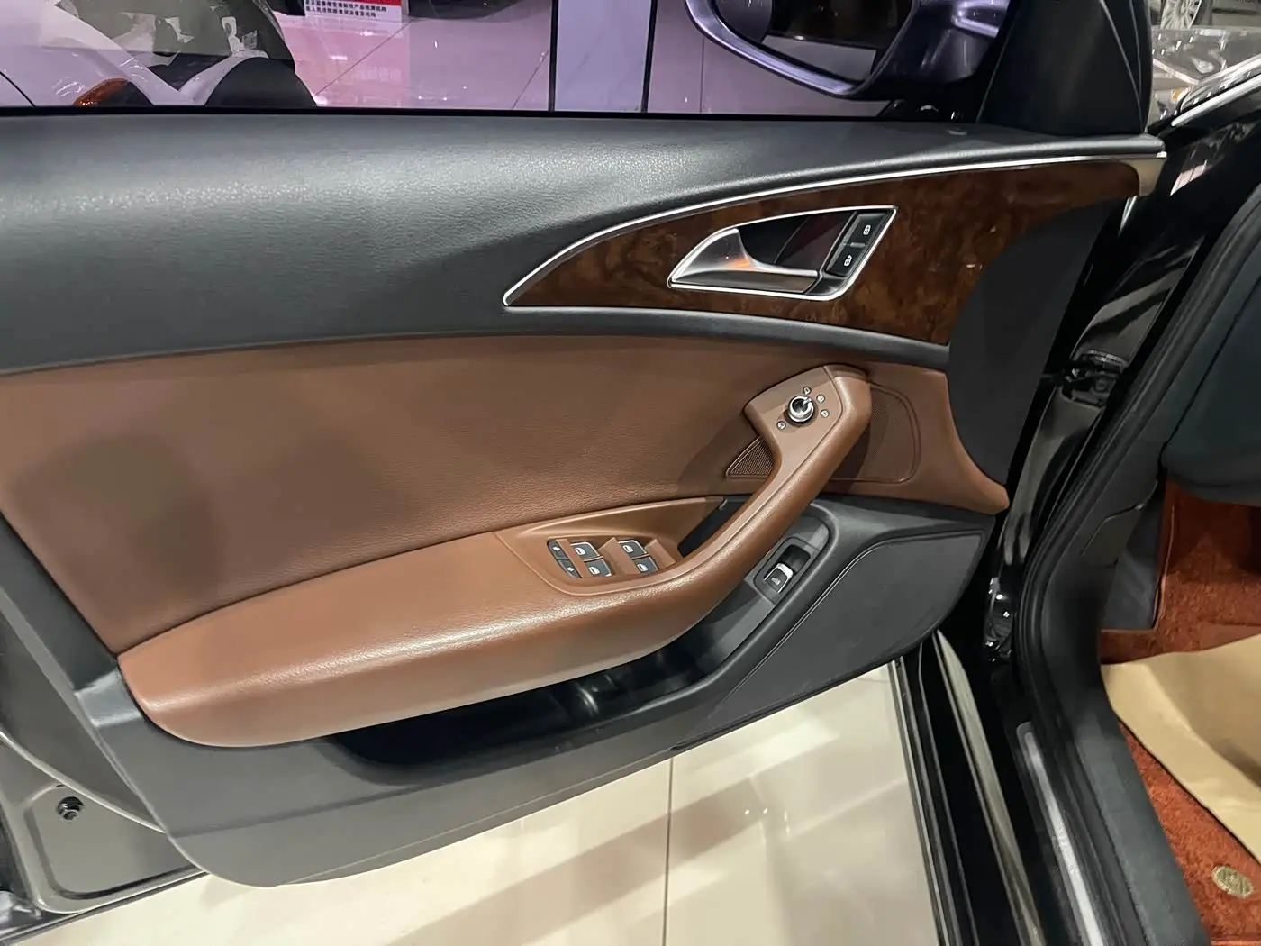 Audi A6L 2017 — Photo 12/13