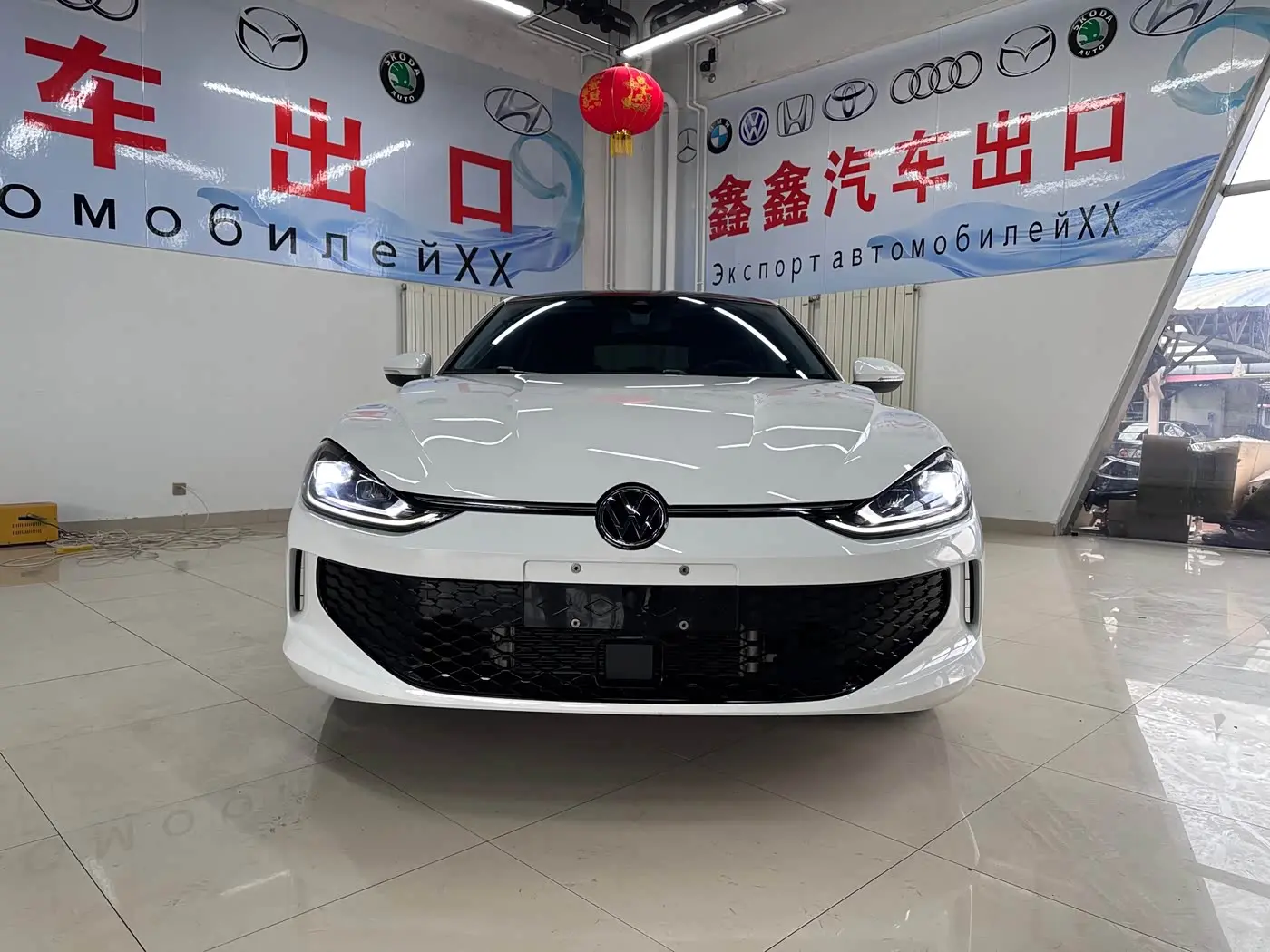 Volkswagen Lamando 2022 — Photo 2/18