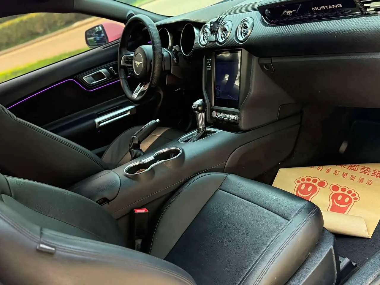 Ford Mustang 2019 — Photo 6/9