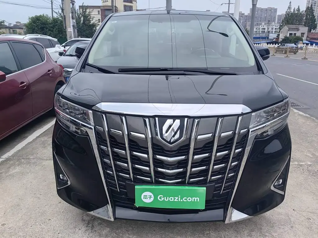 Toyota Alphard 2018 — Photo 3/13