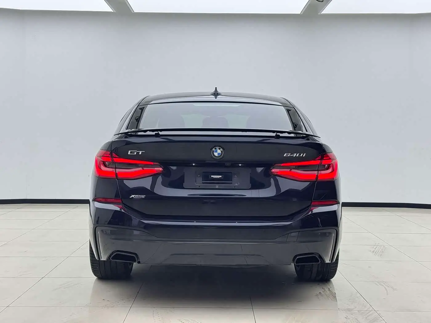 BMW 6 Series GT 2023 — Photo 8/9