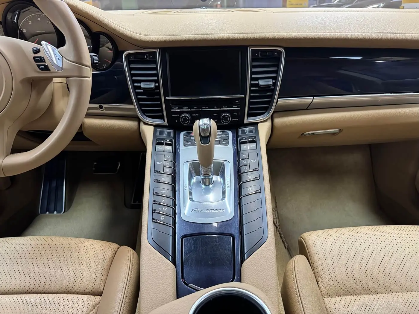 Porsche Panamera 2014 — Photo 20/20