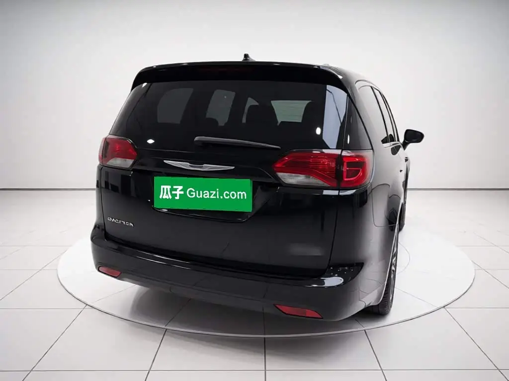 Chrysler Grand Voyager 2018 — Şəkil 3/20