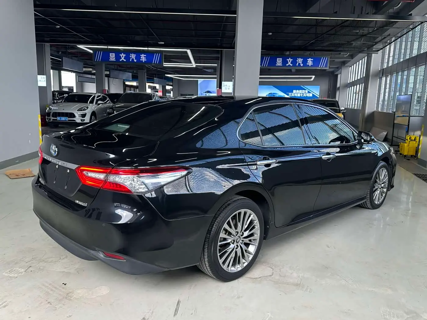 Toyota Camry 2020 — Photo 4/16