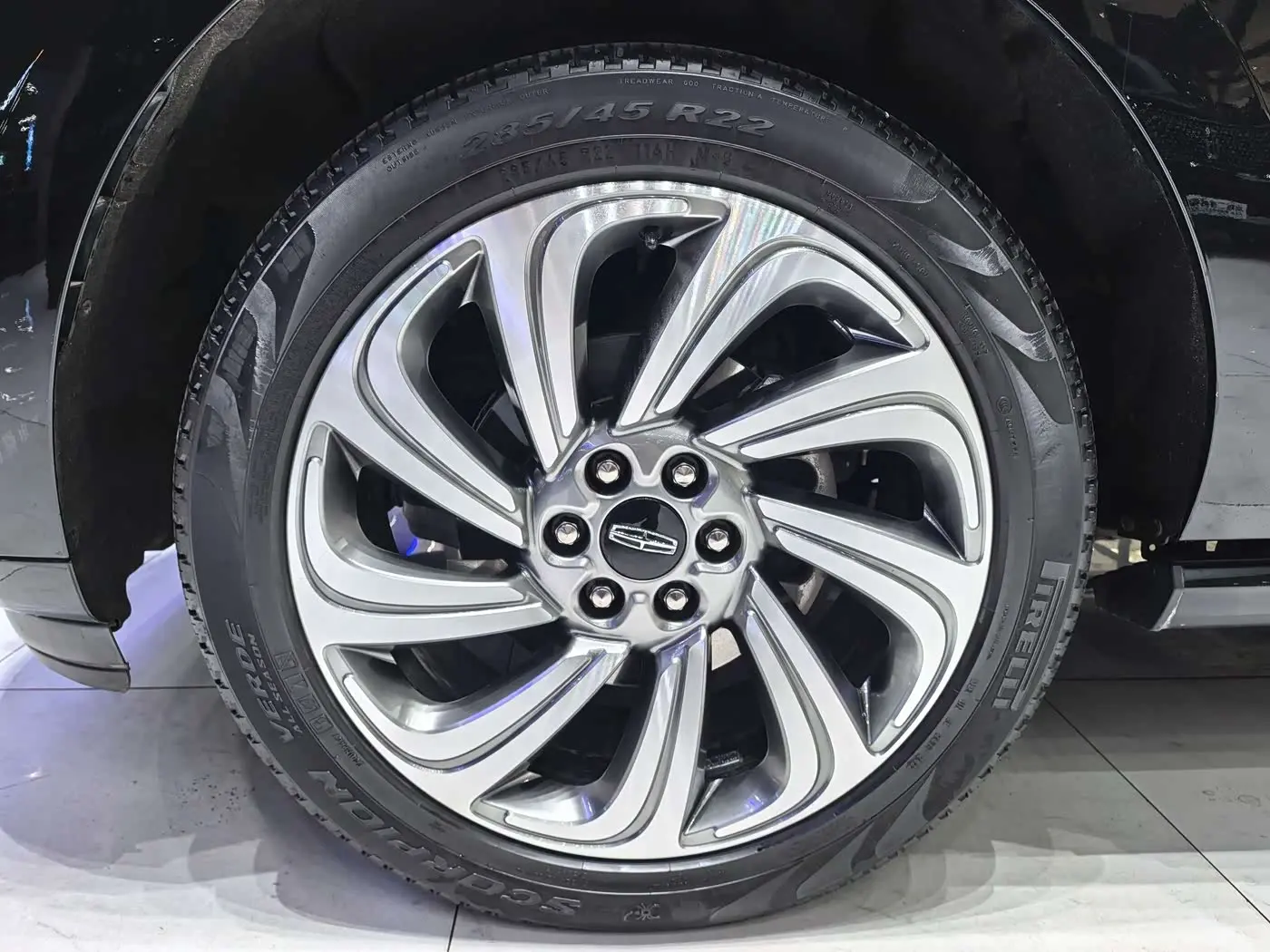 Lincoln Navigator 2023 — Photo 15/20