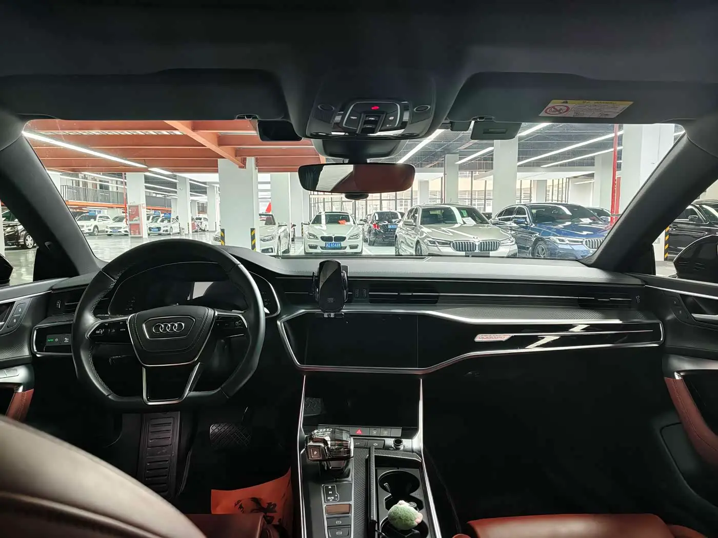 Audi A7L 2025 — Фото 14/18