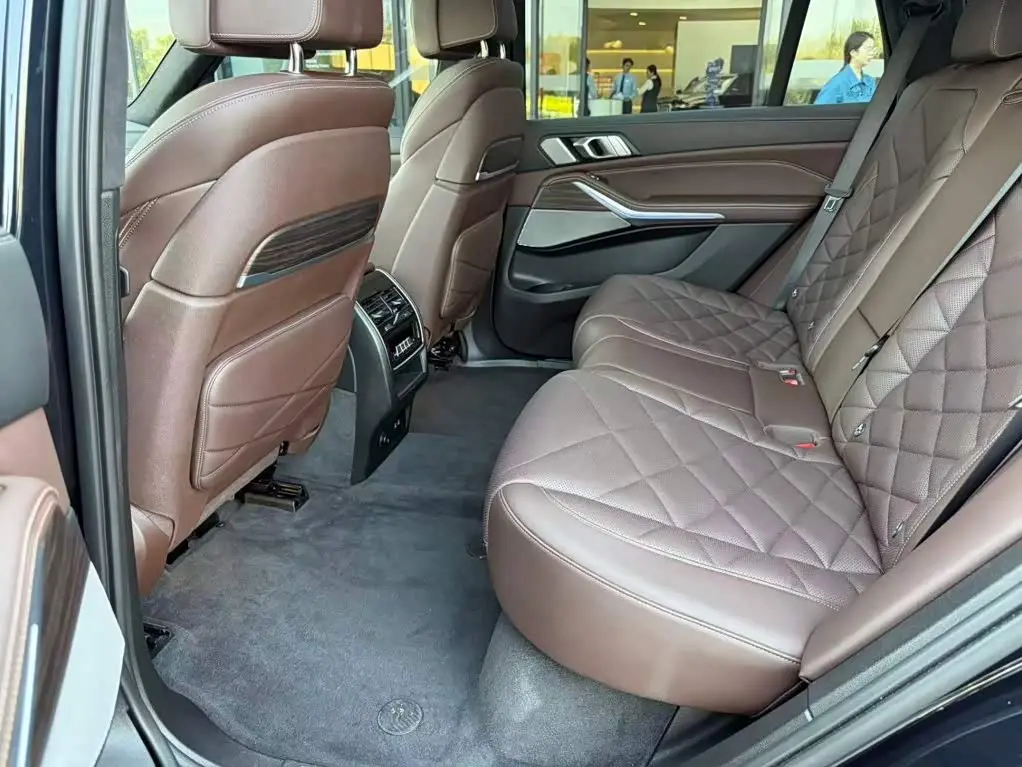 BMW X5 2023 — Photo 12/17
